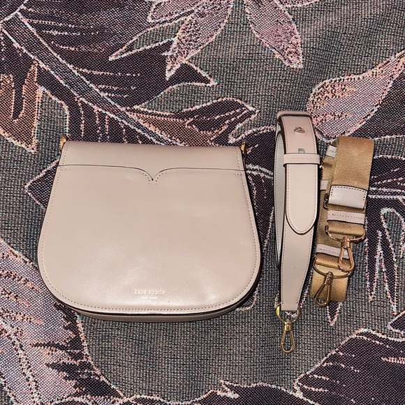 Kate Spade Beige Crossbody Bag with Gold Accents - Picture 2 of 4